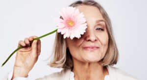 Menopausa e Benessere: Come Affrontare i Disturbi con Rimedi Naturali