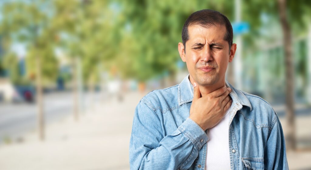 Mal di gola e raffreddore da sbalzi di temperatura: come prevenirli e curarli